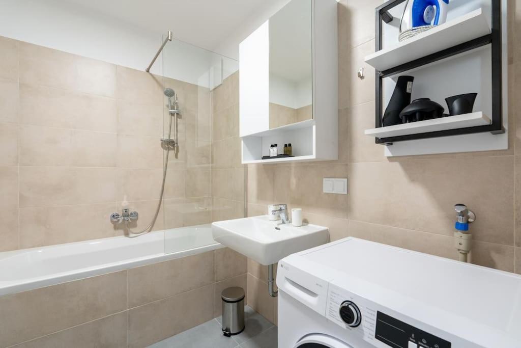 Urban 1Br Retreat, Easy City Link By Hm Vienna Esterno foto